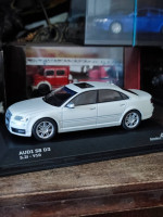 Audi S8 D3